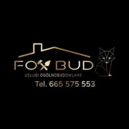 Złote logo firmy budowlanej Fox Bud na czarnym tle, przedstawiające schematyczny dom, skrzyżowane narzędzia murarskie i geometryczną sylwetkę lisa, wraz z napisem 'Usługi ogólnobudowlane' i numerem...