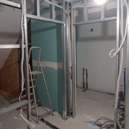 HOUSE-SERVICE Kamil Zieniuk - Poprowadzenie instalacji elektrycznej.