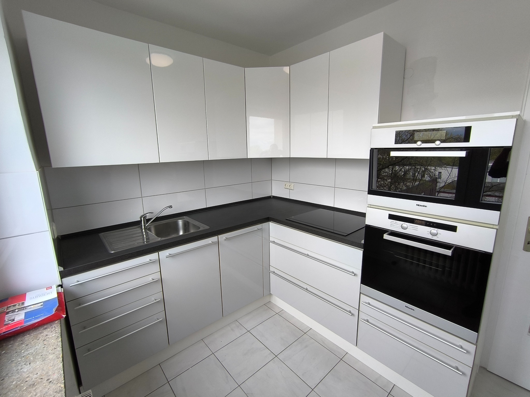 Montaż AGD, wykonanie silikonów