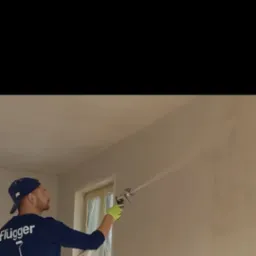 W trakcie realizacji. Tynki cementowo wapienne . Szpachlowanie metodą natryskową