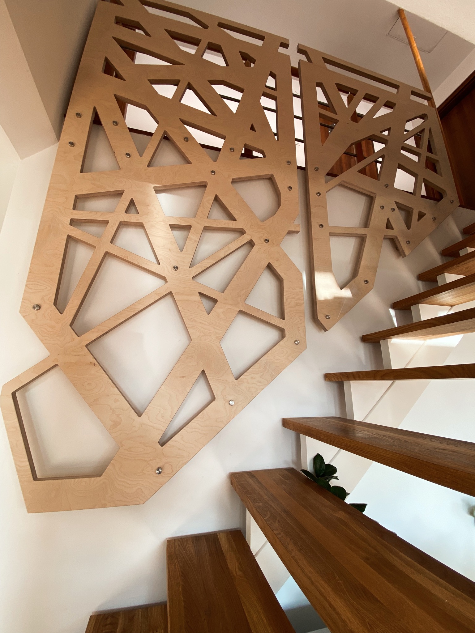 Balustrada - konstrukcja ażurowa ze sklejki