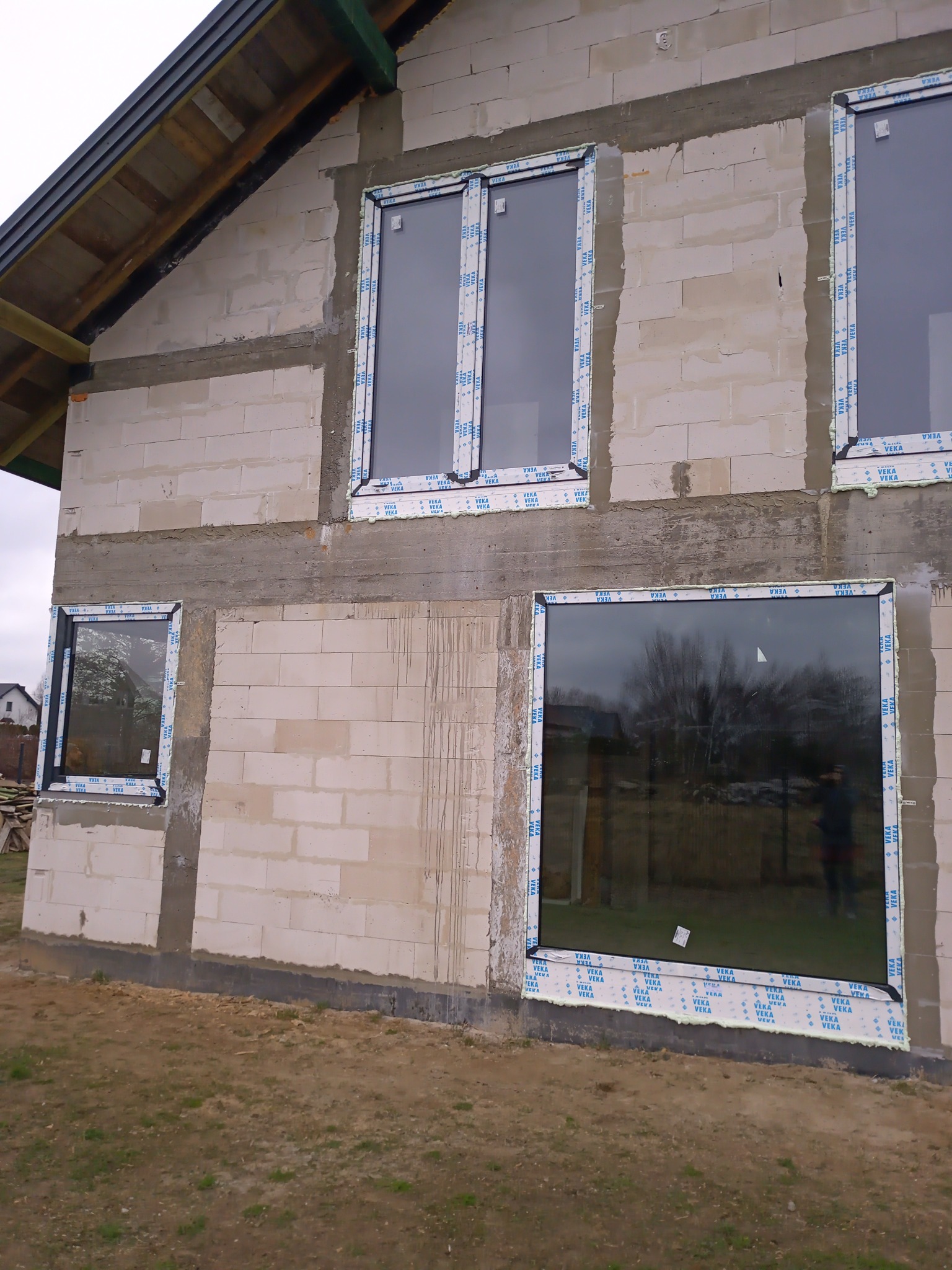 Okna na profilu Veka Softline 82 kolor ciemnoszary jewab.