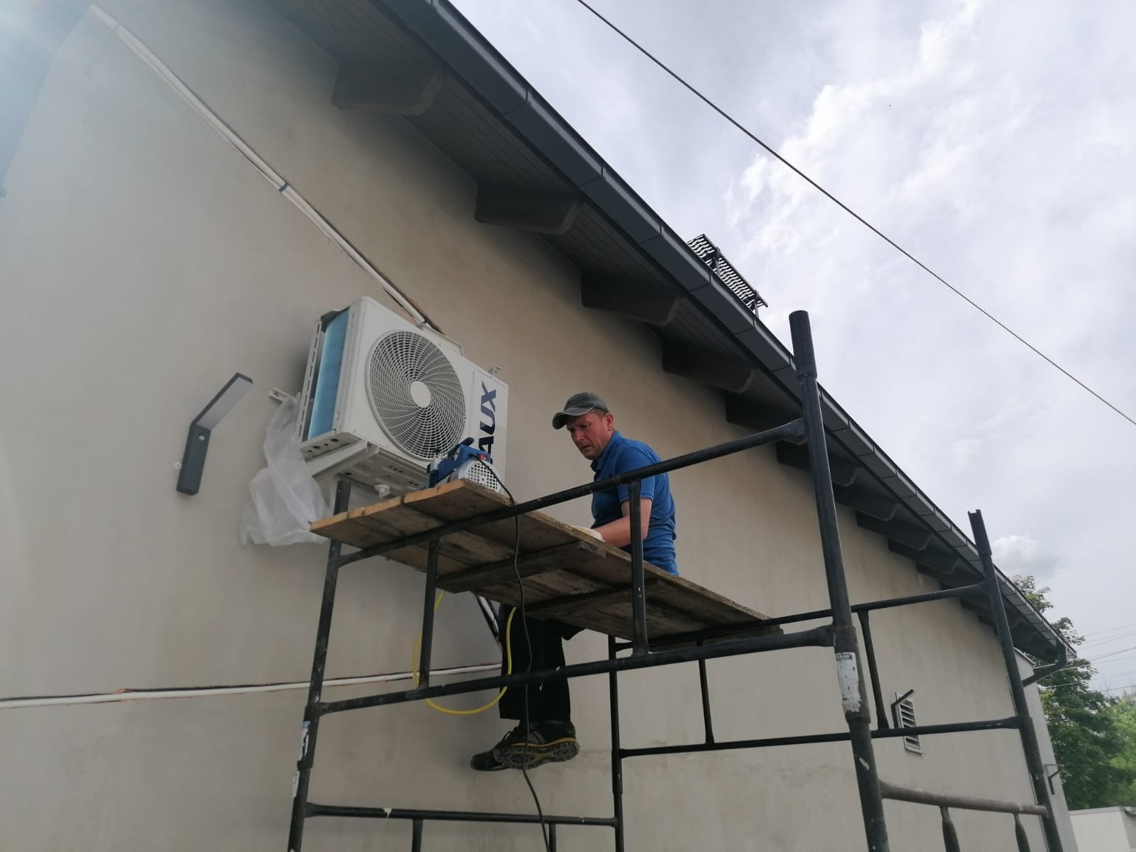 Montaż jednostki zewnętrznej typu Multi Split