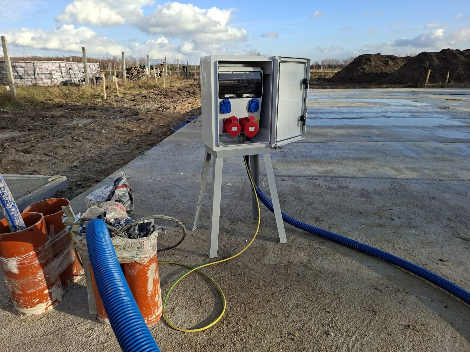 Erbetka oraz wkopanie WLZ dla klienta w Grzymalinie