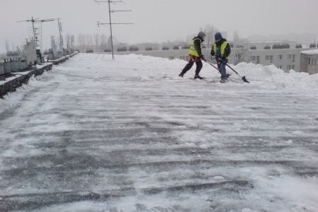 Odśnieżanie dachów
