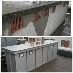 Dwa ujęcia dachu: górne przedstawia stary, betonowy dach z brązowymi kratkami wentylacyjnymi i odpadającym tynkiem, dolne ukazuje nową, szarą konstrukcję z metalu z trzema kominami i kratkami...