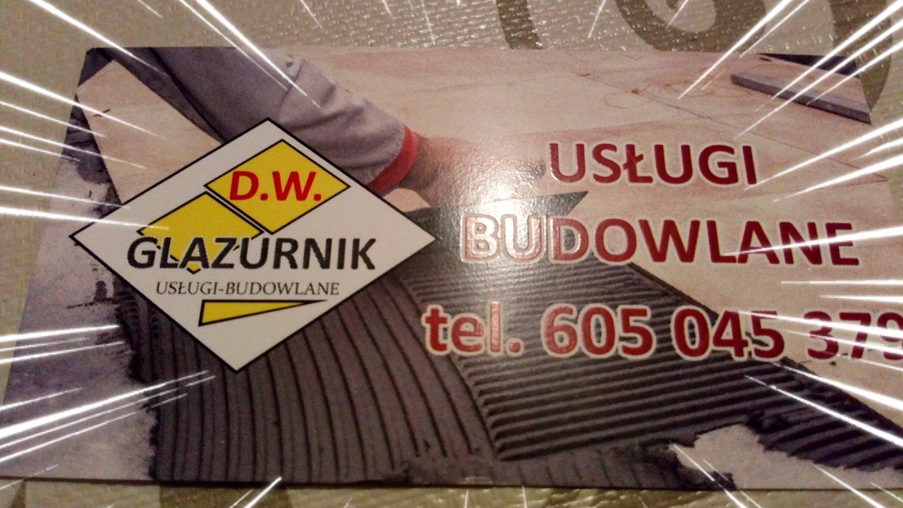 Wizytówka firmy glazurniczej D.W. z numerem telefonu i zdjęciem układania płytek na podłodze.