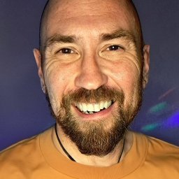 Daniel Nowakowski - Projekty Graficzne Warszawa