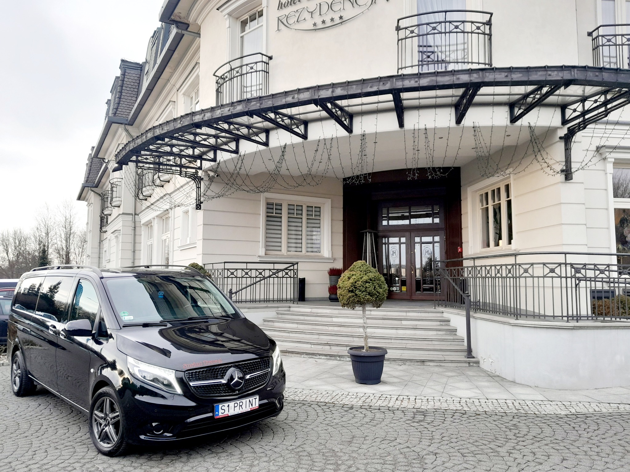 Auto do Ślubu, dla gości weselnych, Rodziców i Młodej Pary, Delegacje, Konferencje VIP BUS CLASS