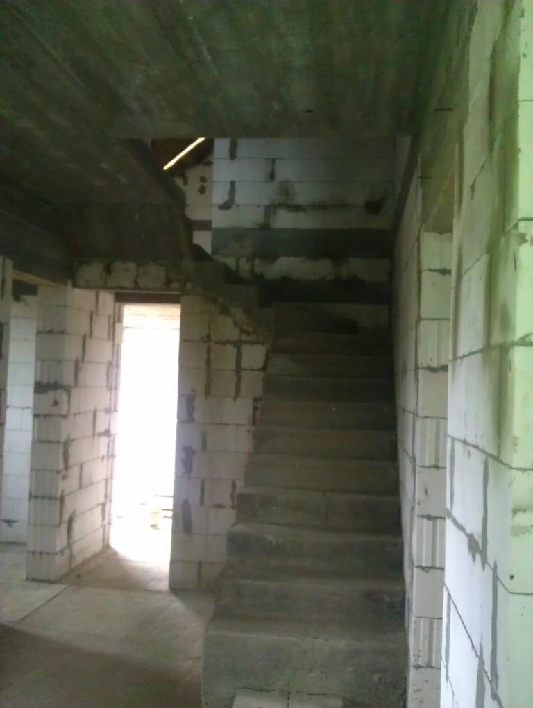 Stropy, ściany nośne, ściany działowe Józef Czyżewski