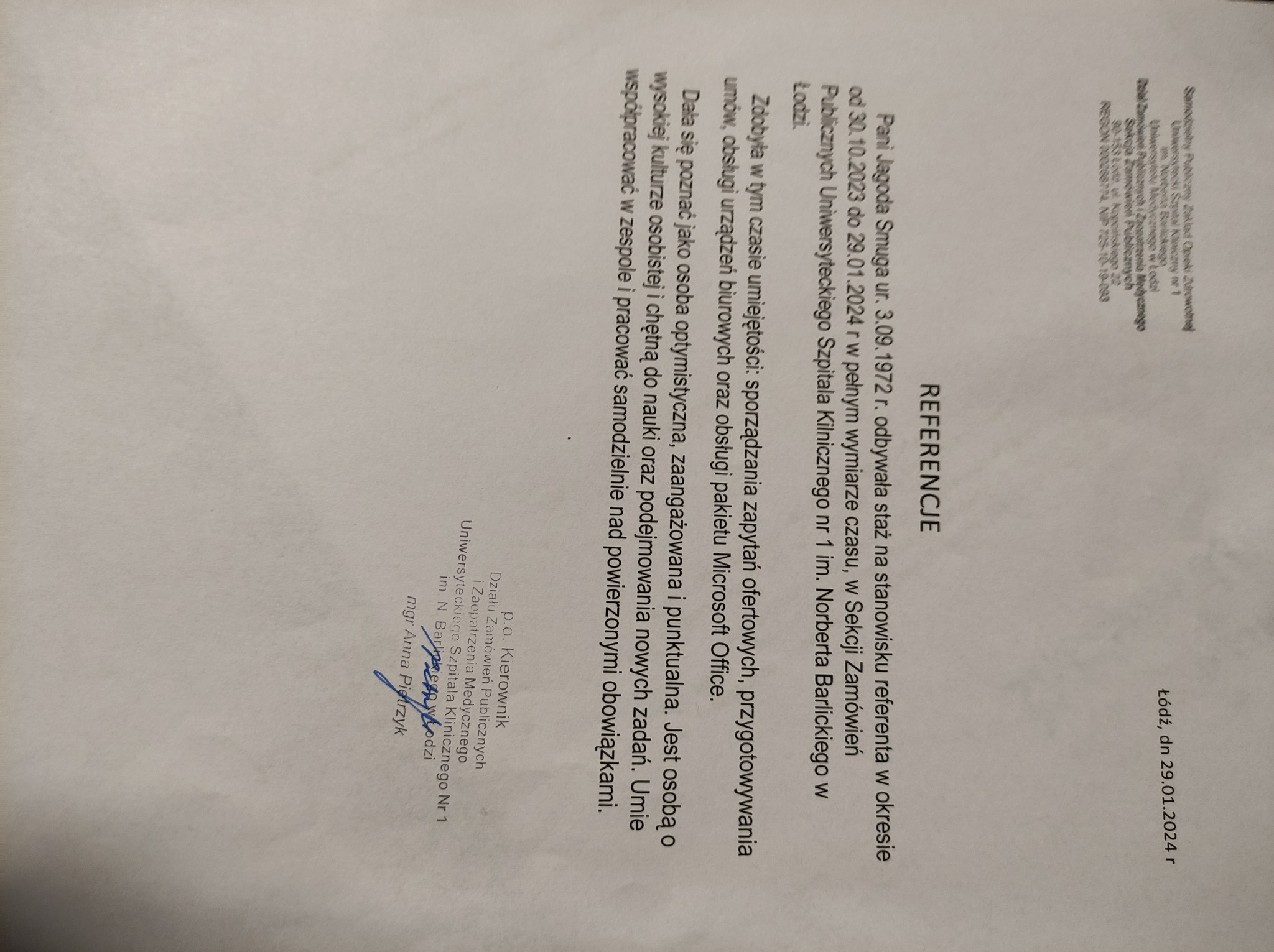 Skan dokumentu referencyjnego dla Pani Jagody Smugi, wystawionego przez Uniwersytecki Szpital Kliniczny w Łodzi, potwierdzający odbycie stażu na stanowisku referenta.