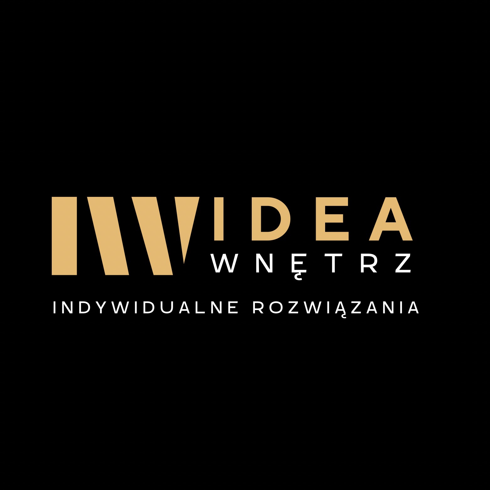 Eleganckie logo firmy 'IV IDEA Wnętrz' na czarnym tle. Złote, geometryczne litery i biały napis 'Indywidualne Rozwiązania'.