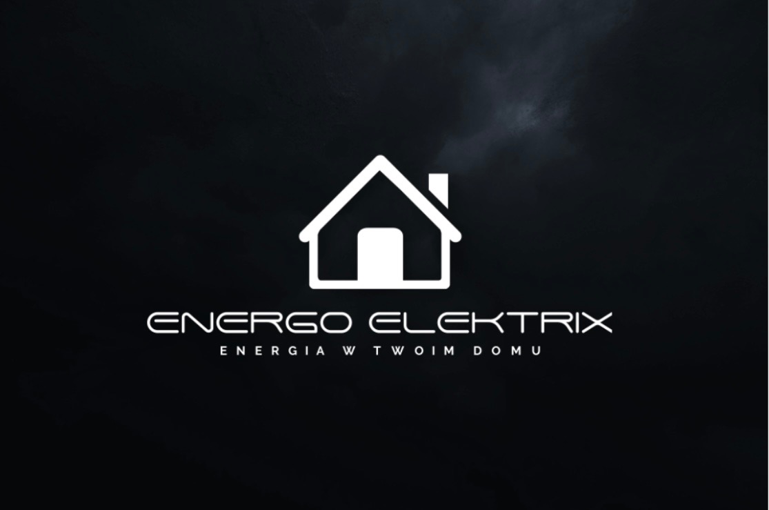 Logo firmy Energo Elektrix z symbolem domu na ciemnym tle z efektem chmur.