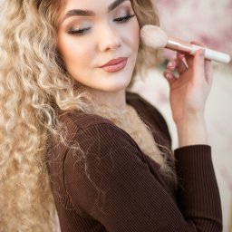sesja biznesowa zdjęcia wnętrz zdjęcia firmy sesja wizerunkowa fotograf dla branży beauty kosmetycznej 
kreatywne zdjęcia firmy
zdjęcia do social media 
zdjęcia wizerunku
