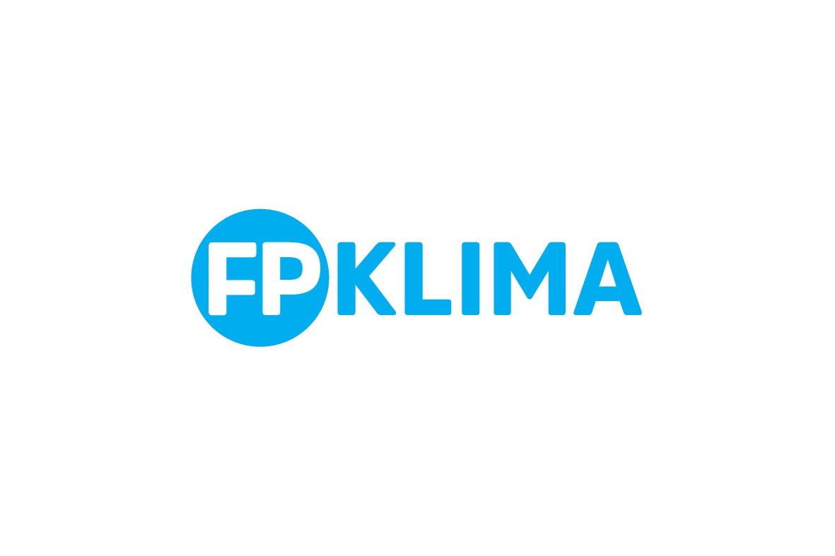Logo firmy FP KLIMA w kolorze błękitnym na białym tle.