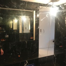 Piotr Skwarek PRO-ART - łazienka czarna