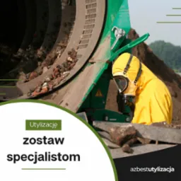 Pracownik w żółtym kombinezonie ochronnym i masce przy maszynie do utylizacji gruzu, z fragmentami cegieł w bębnie