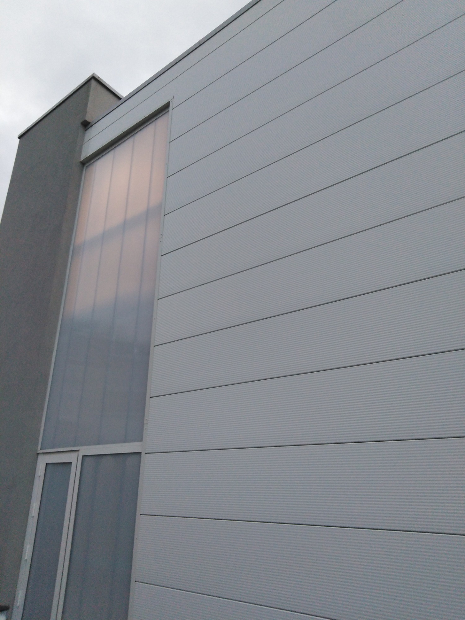 Belgia montaż paneli.