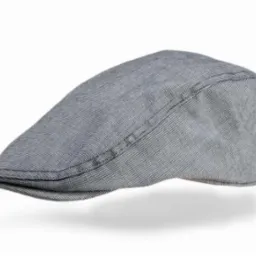 Szara kaszkietówka w jodełkę, unosząca się delikatnie nad białym tłem, podkreślona subtelnym cieniem.