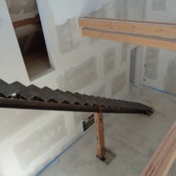 Konstrukcja schodów stalowych, loft.