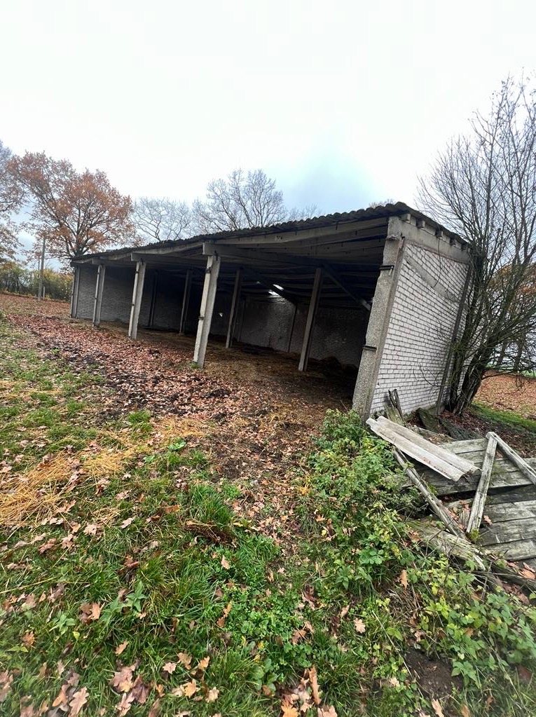 Rozbiórka garaży przed