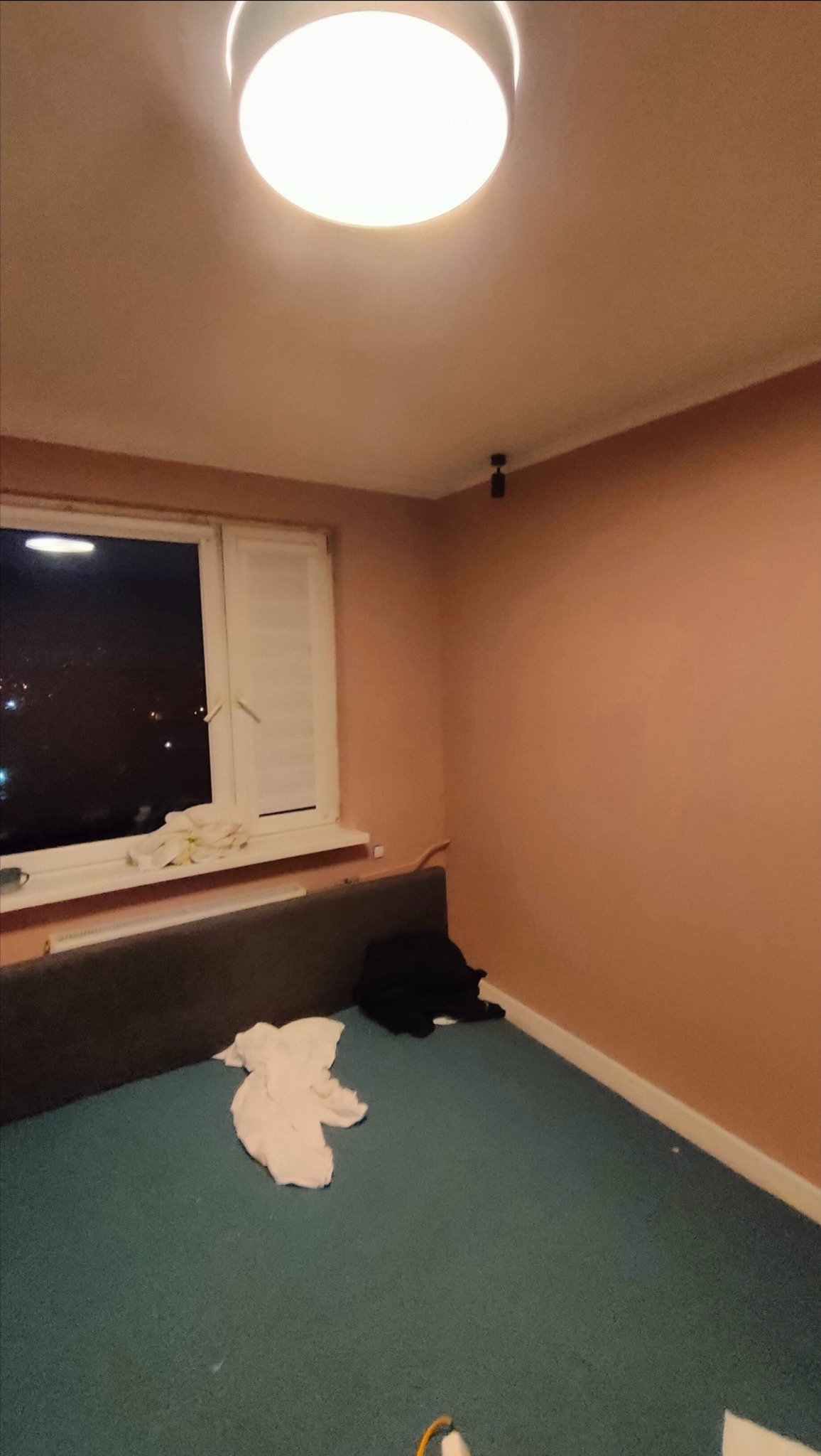 Malowanie pokoju po zalaniu