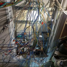 LANRUNNER Mateusz Sałek - Montaż oświetlenia Tarnobrzeg