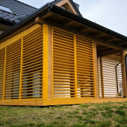Daniel Tobojko Usługi stolarsko-dekarskie - Altana z ruchomymi ażurami
