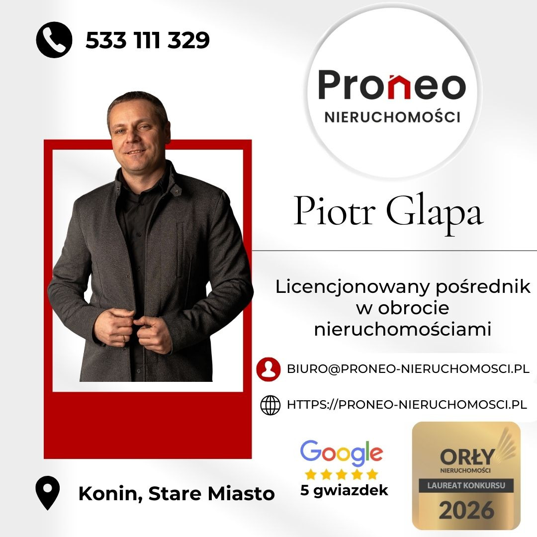 Portret licencjonowanego pośrednika nieruchomości Piotr Glapa z Proneo Nieruchomości w czerwonej ramce, logo firmy, adres, telefon, Konin Stare Miasto, nagroda Orły Nieruchomości.