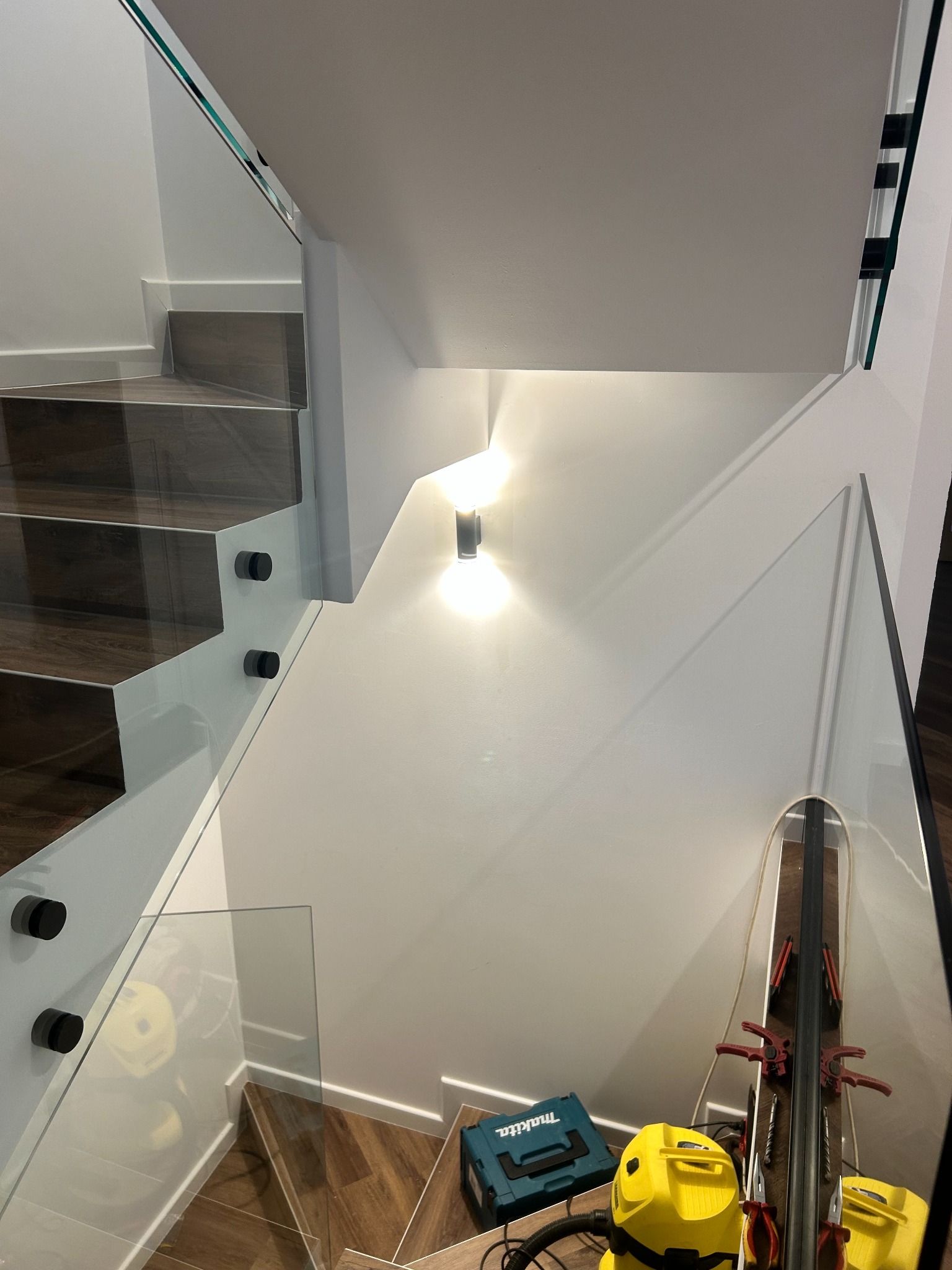 Po instalacji kinkietu