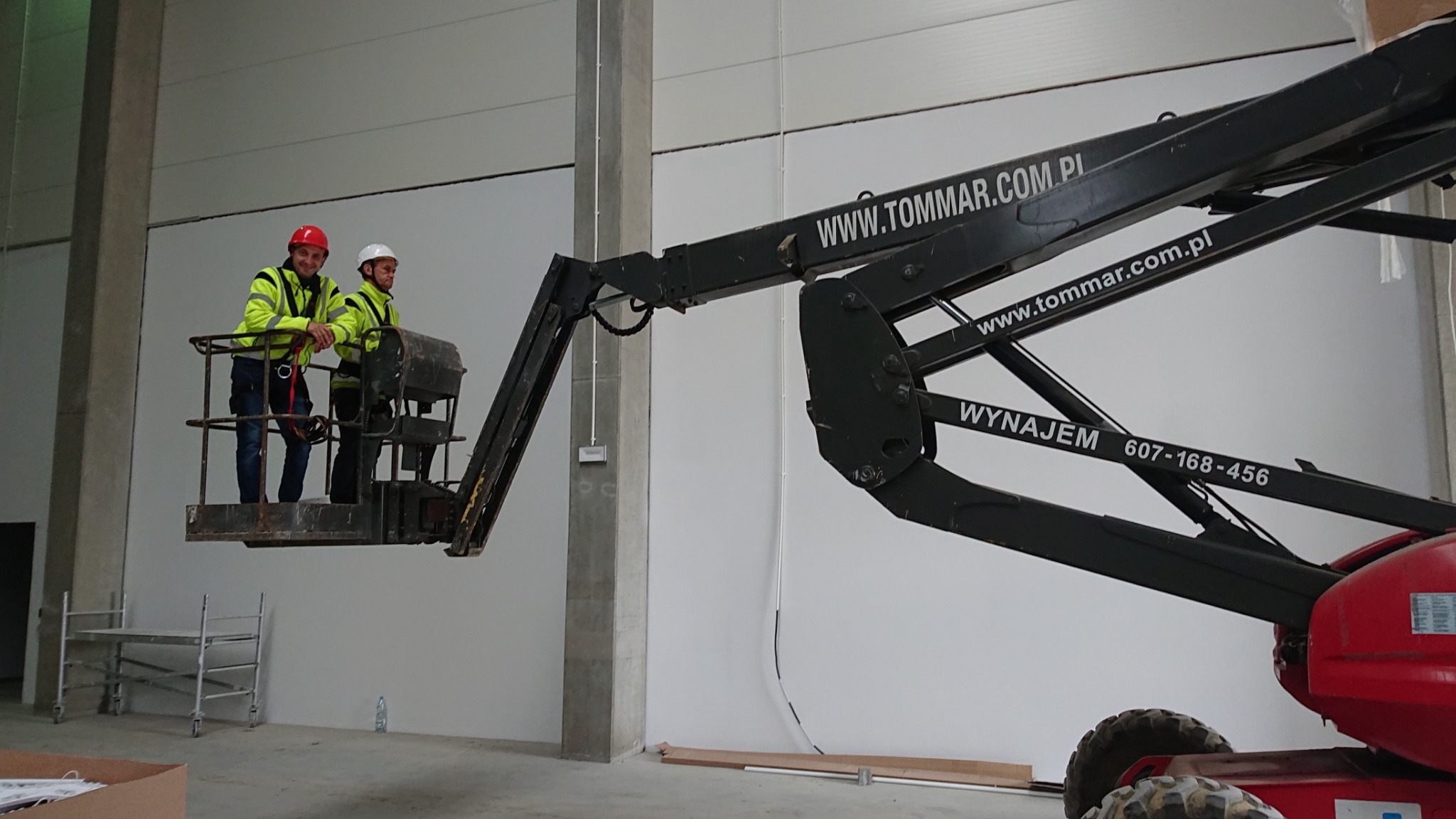 Montaż monitoringu wizyjnego na hali