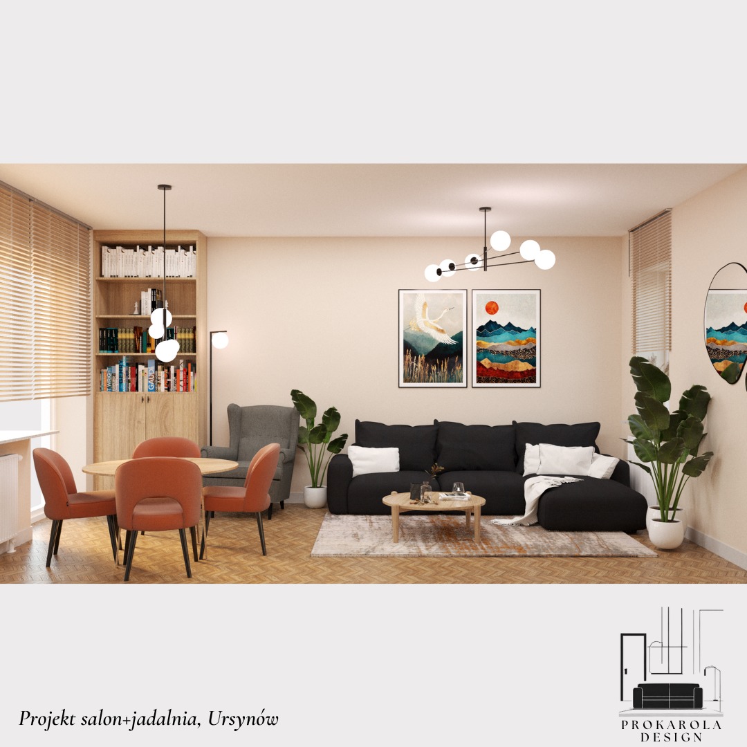 Wizualizacja salonu z jadalnią: czarna sofa narożna z białymi poduszkami, okrągły stół z pomarańczowymi krzesłami, regał z książkami, dwie grafiki na ścianie i rośliny doniczkowe.