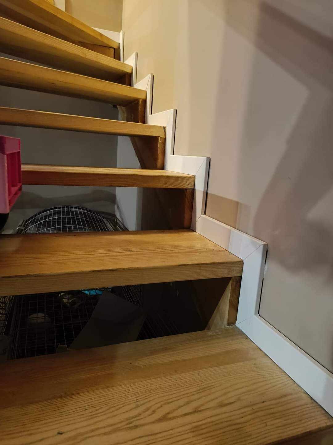 Wykonanie cokołów przy schodach z listwy MDF