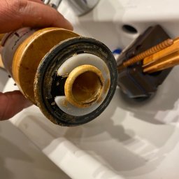 Serwis stelaża WC podtynkowego. 