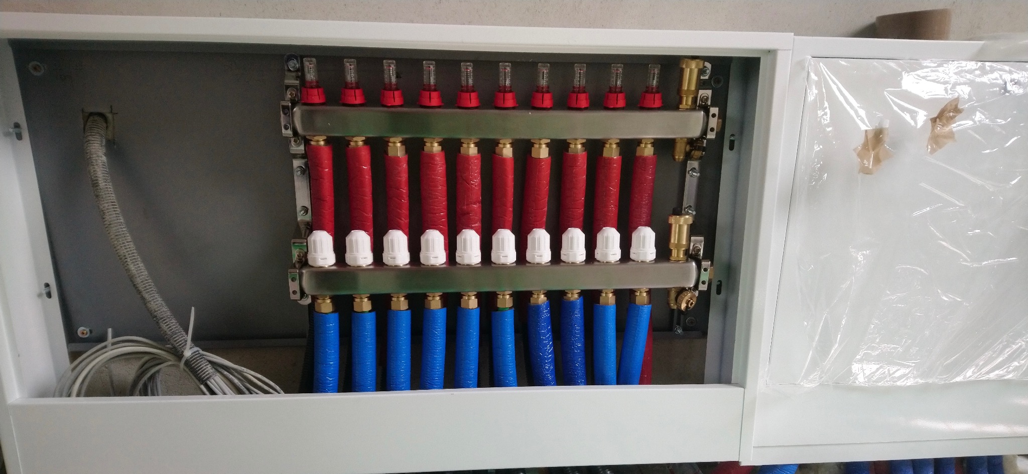 Rozdzielacz ogrzewania podłogowego