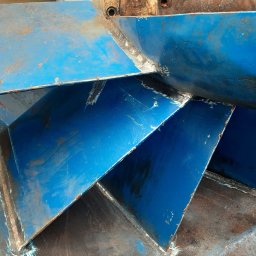 Emilia Stochaj - Naprawiona podstawa łożyska dolnego turbiny wodnej.