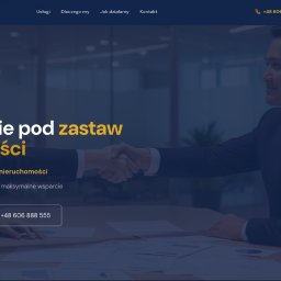 AdSpice pięć specjalizacji, jeden ekosystem. - Zrzut ekranu strony internetowej Filar-Finanse z nagłówkiem 'Finansowanie pod zastaw nieruchomości' i tłem z uściskiem dłoni dwóch osób w biznesowych strojach.