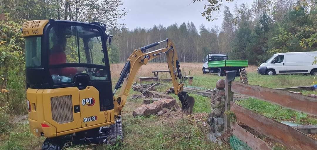 Rozbiórka starego ogrodzenia