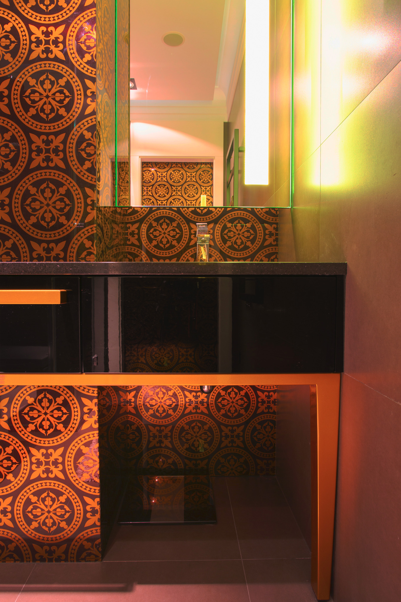 złoty laminat z wydrukiem