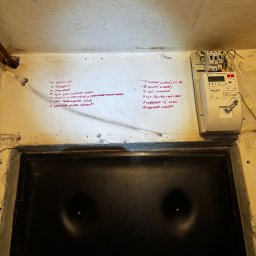 Jacek Klimek - Montaż instalacji elektrycznych Warszawa