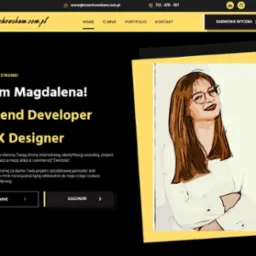 Strona internetowa orzechowskam.com.pl z nagłówkiem, menu i sekcją powitalną, prezentująca Frontend Developera i UI/UX Designera, z portretem kobiety w okularach.