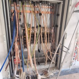 prefabrykacja szaf zasilających