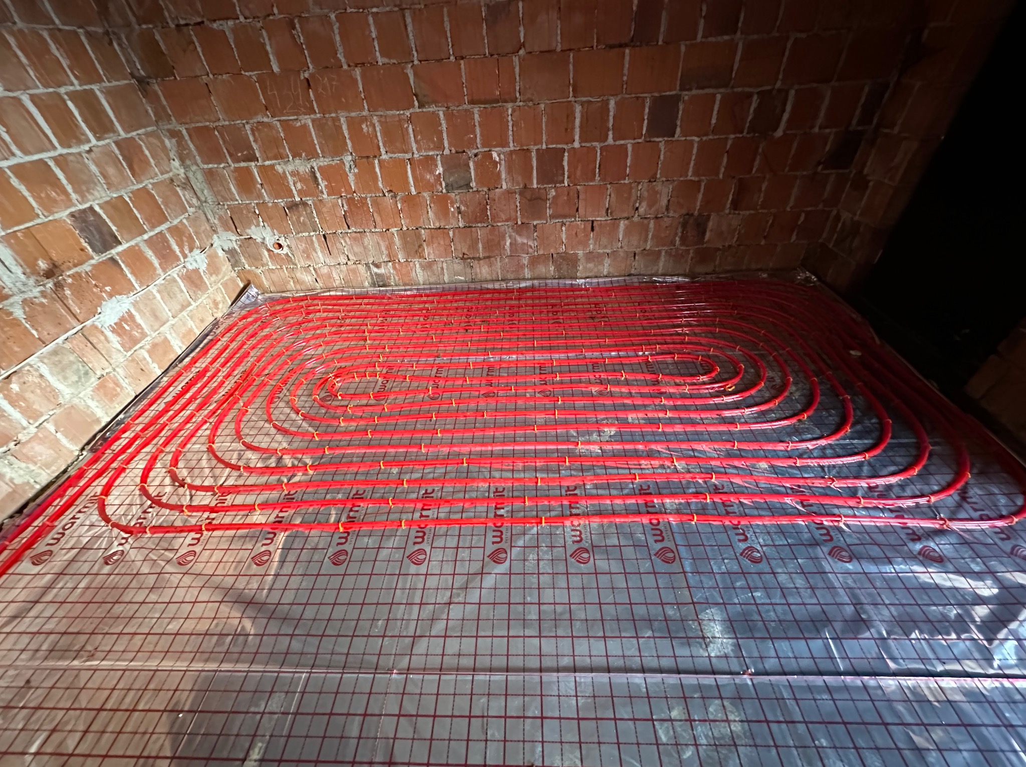 Montaż ogrzewania podłogowego