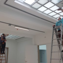 Grzegorz Gańczak - Czyszczenie po budowlane szklanych sufitów Hali Stulecia w Wrocławiu.