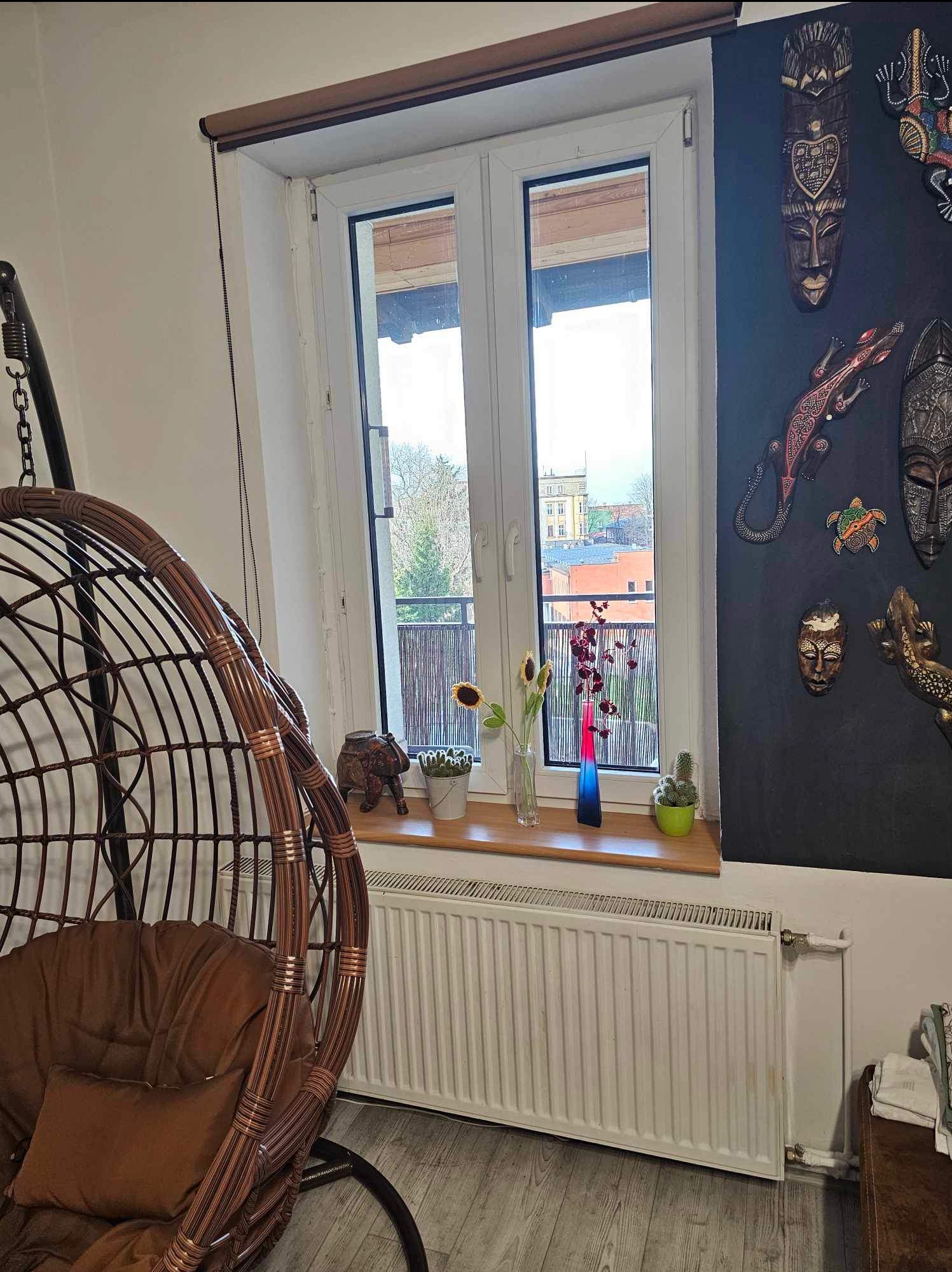 Zamiana okna w salonie na drzwi balkonowe...