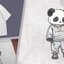 Grafika przedstawia pandę ubraną w dres z napisem GABREE, złotym łańcuchem i trzymającą bubble tea, widoczna na białej koszulce i jako szkic na papierze.