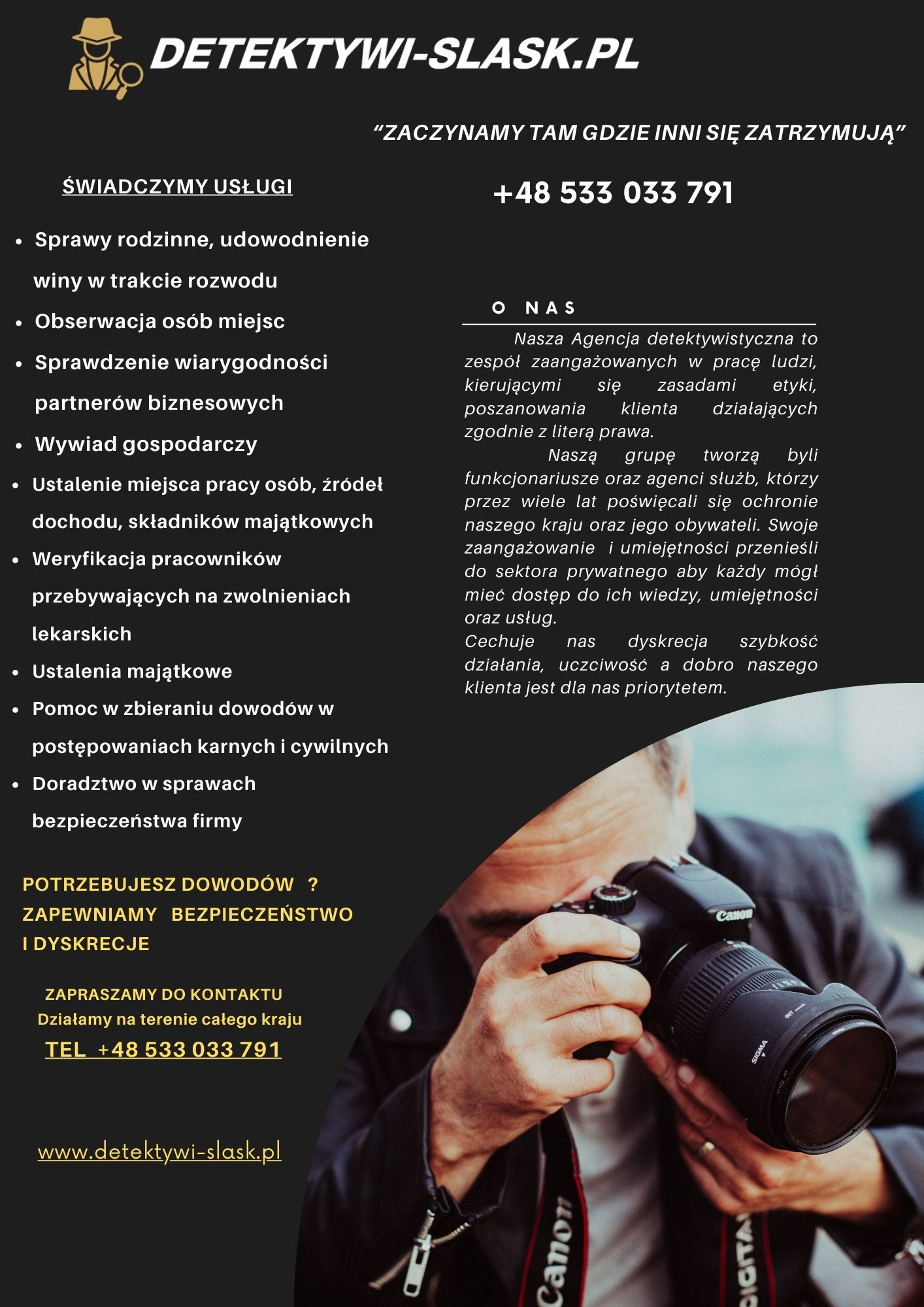 Mężczyzna trzymający profesjonalny aparat fotograficzny Canon z obiektywem Sigma, z paskiem Canon na szyi, w tle tekst reklamowy agencji.