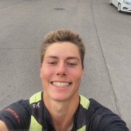 Bartosz Michalczyk - Montaż Sufit&oacute;w Napinanych Warszawa