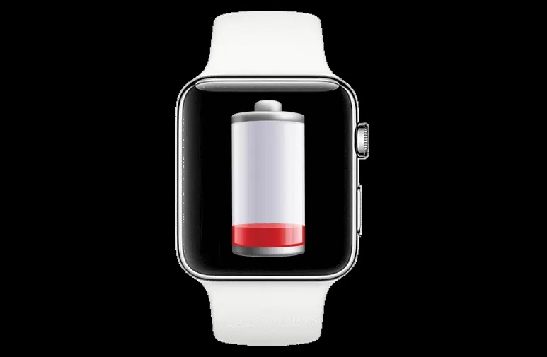 Smartwatch z białym paskiem i ikoną niskiego poziomu baterii na ekranie.