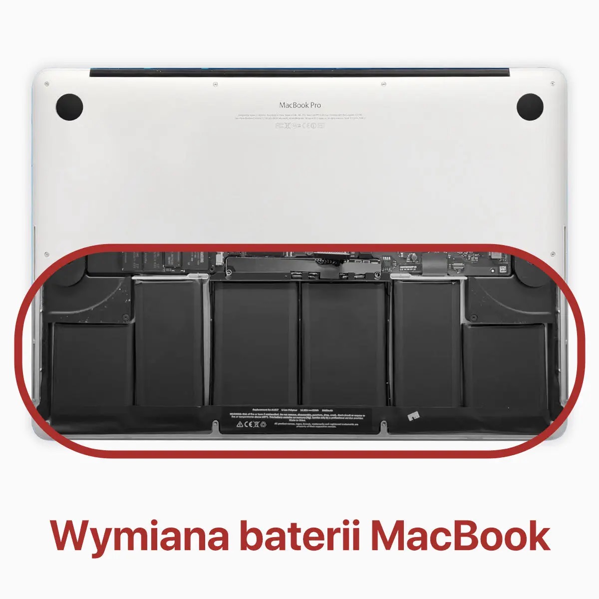 Wnętrze otwartego laptopa MacBook Pro z widoczną baterią i elektroniką, przygotowanego do wymiany baterii, z wyraźnym napisem 'MacBook Pro' na obudowie.